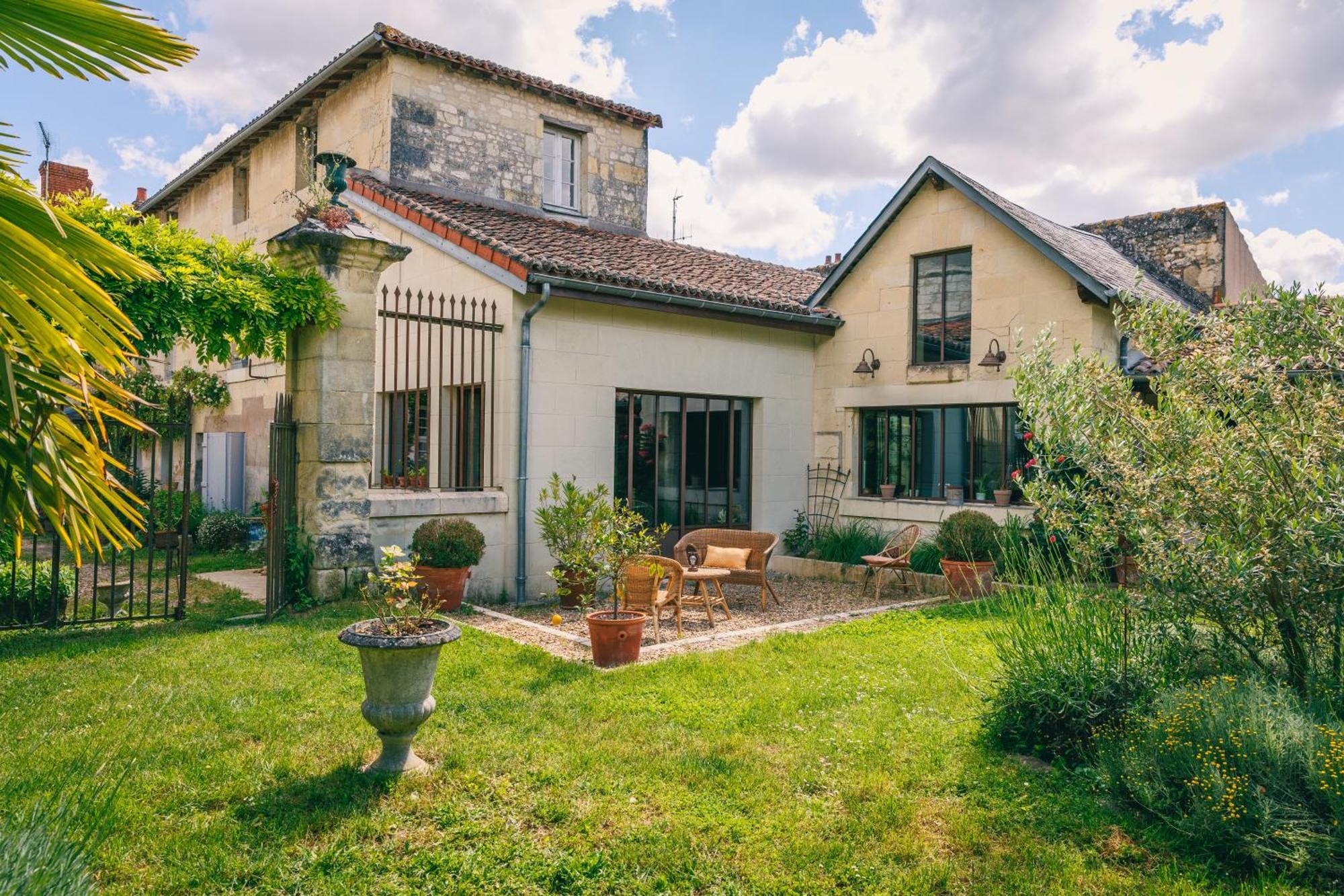 Le Prieure Sainte Croix Hotel Loudun Luaran gambar