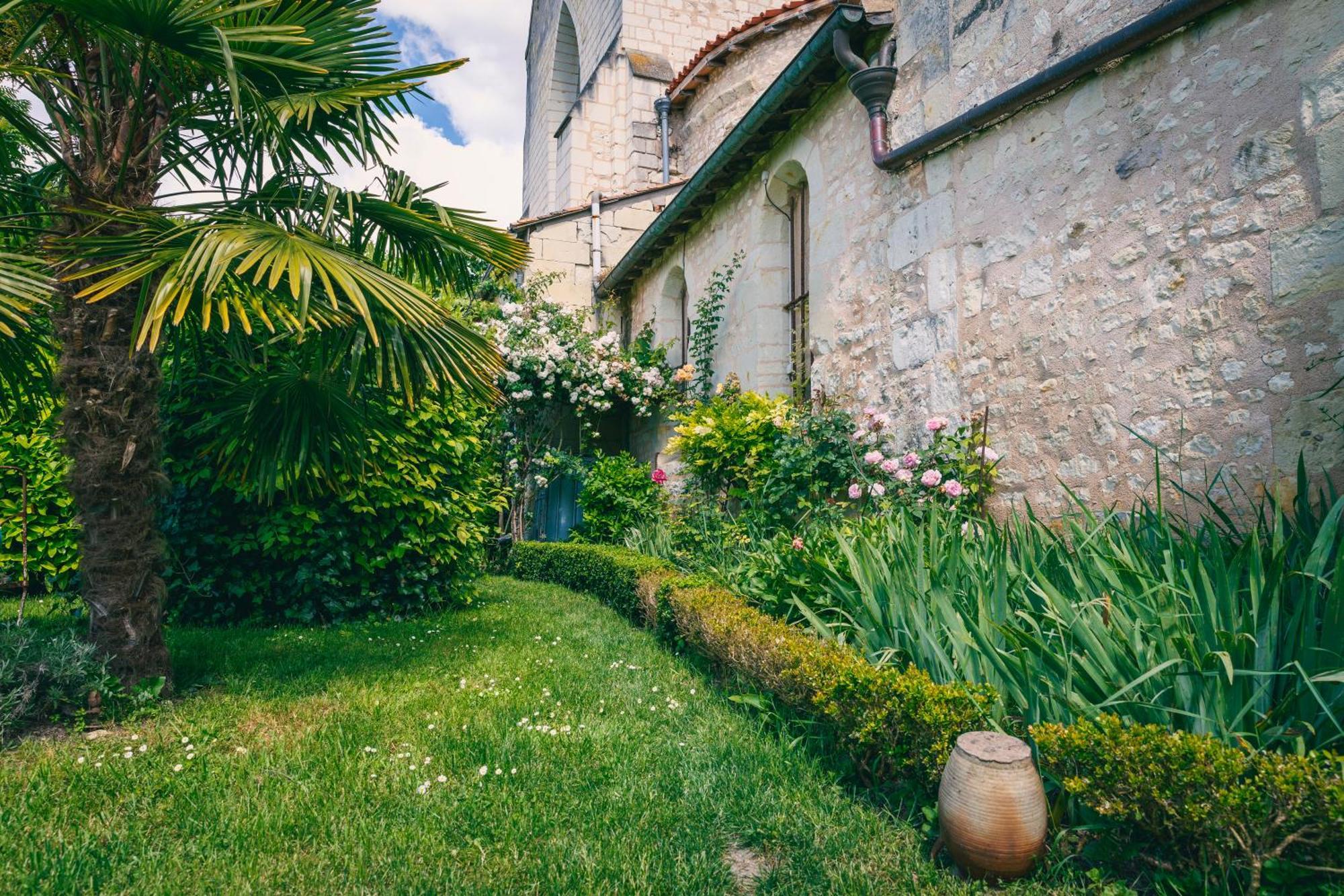 Le Prieure Sainte Croix Hotel Loudun Luaran gambar